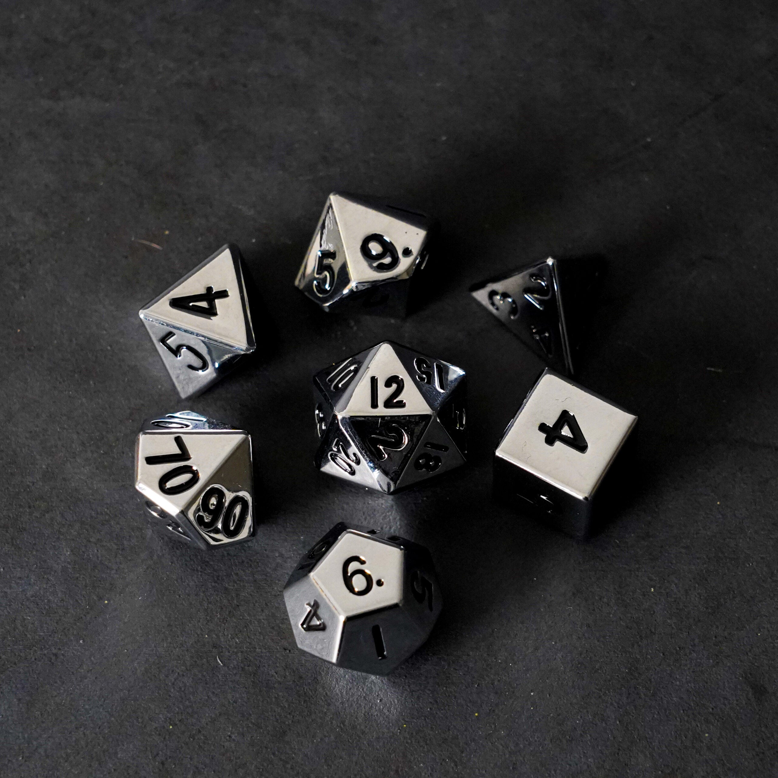 Silver 16mm Polyhedral Dice Set