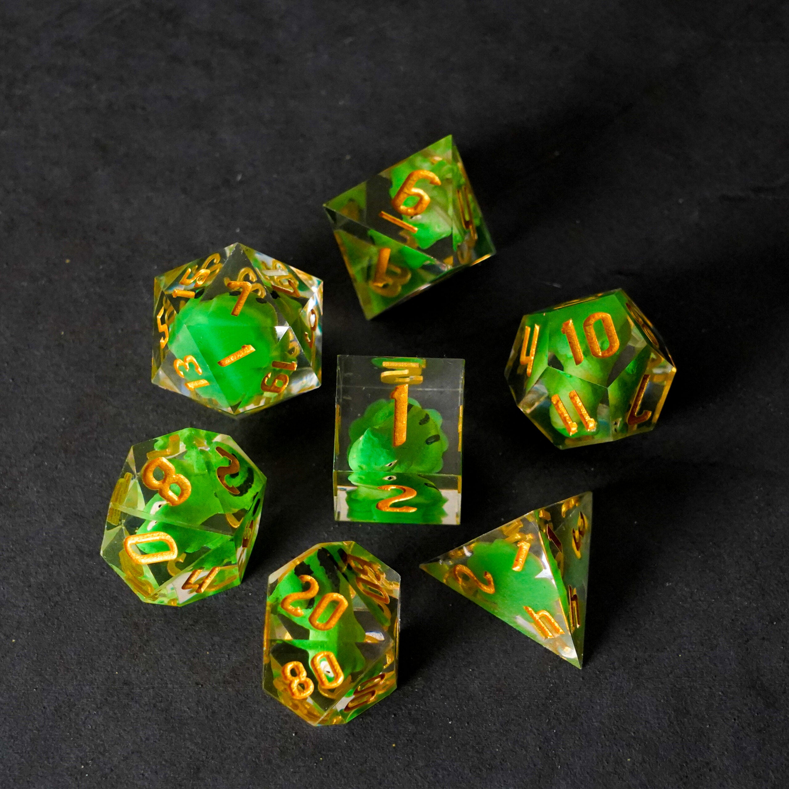 Hand Crafted Sharp Edge Dice: Frog Dice