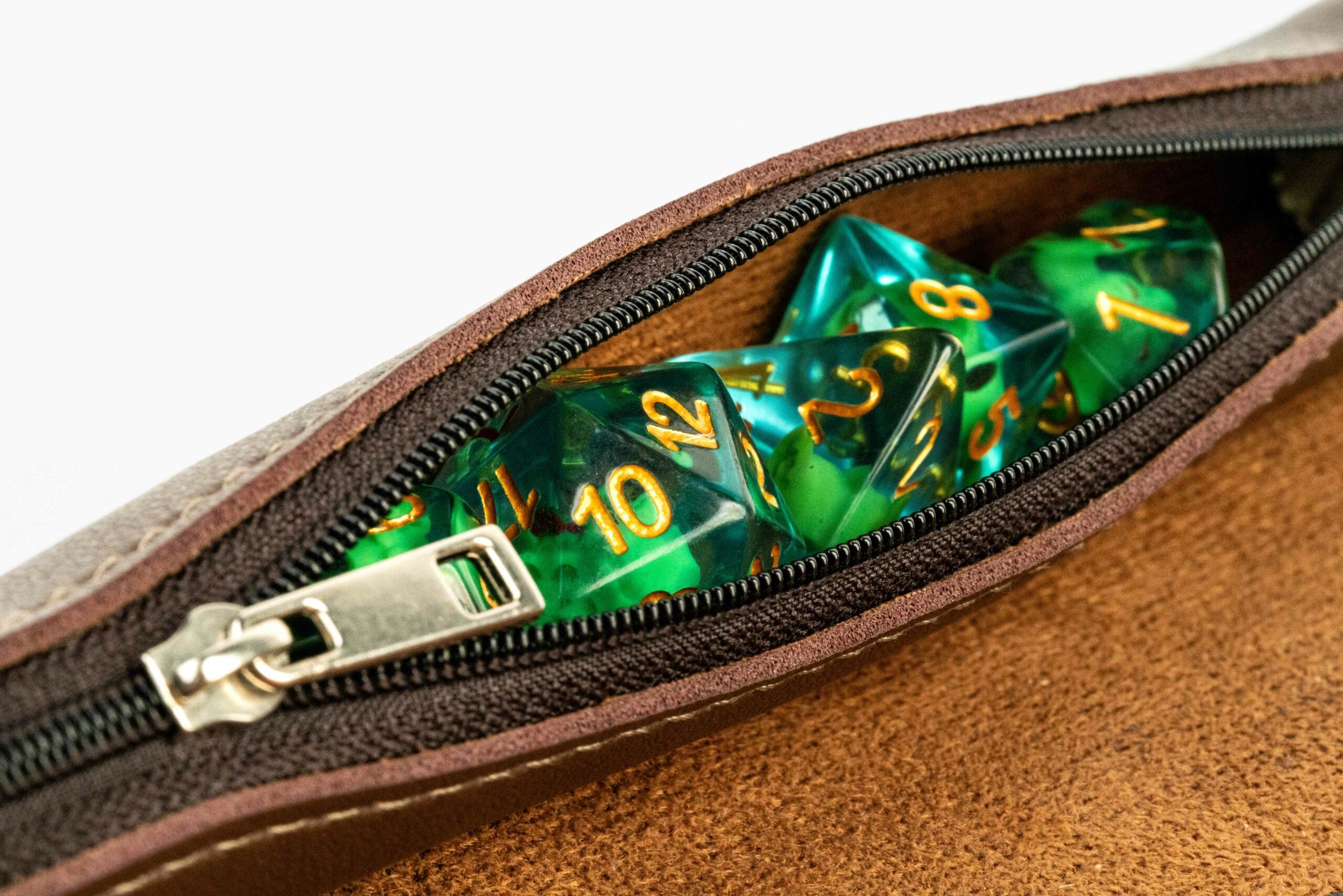 Paizo Pathfinder Rolling Scroll with Storage