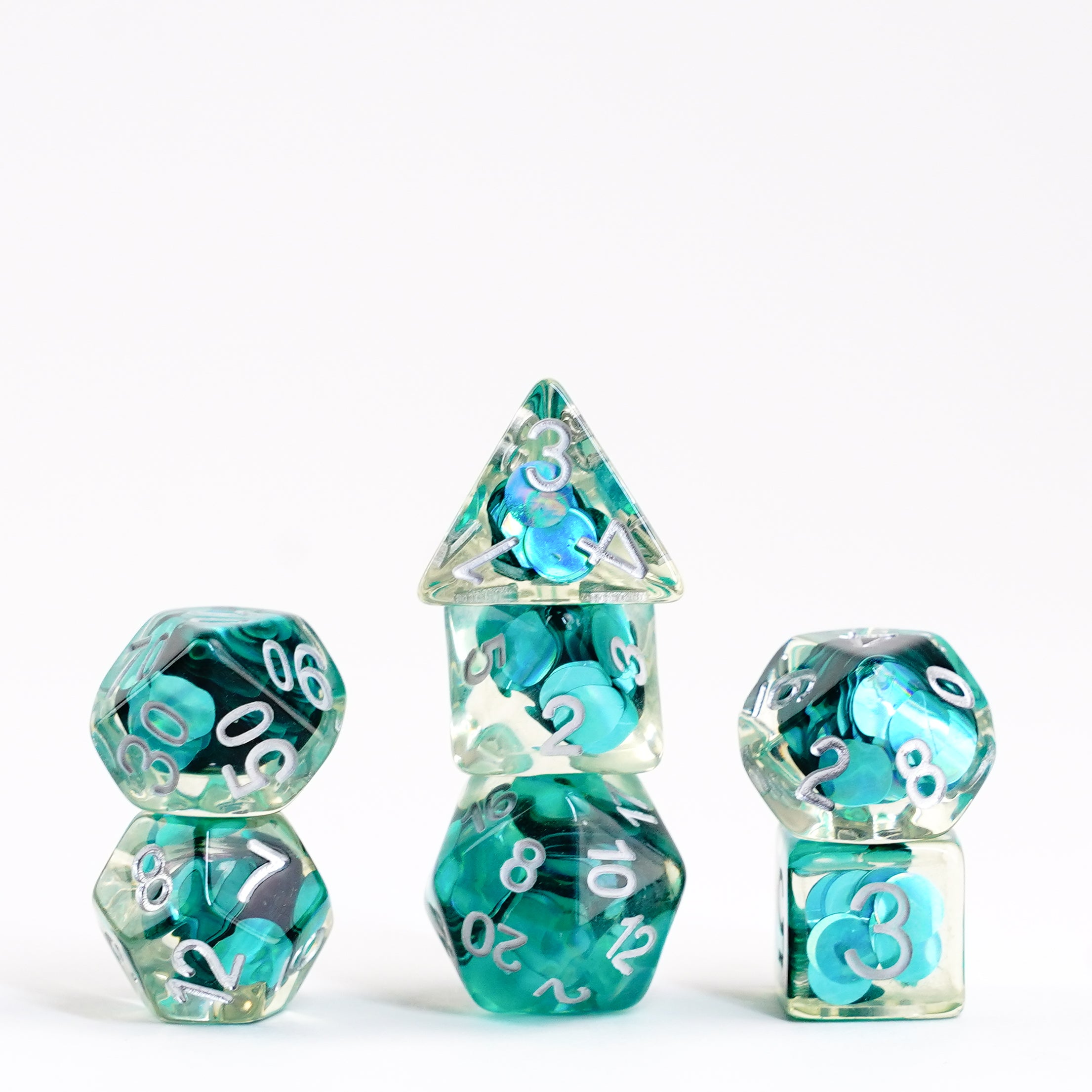Mermaid Scales 16mm Resin Poly Dice Set