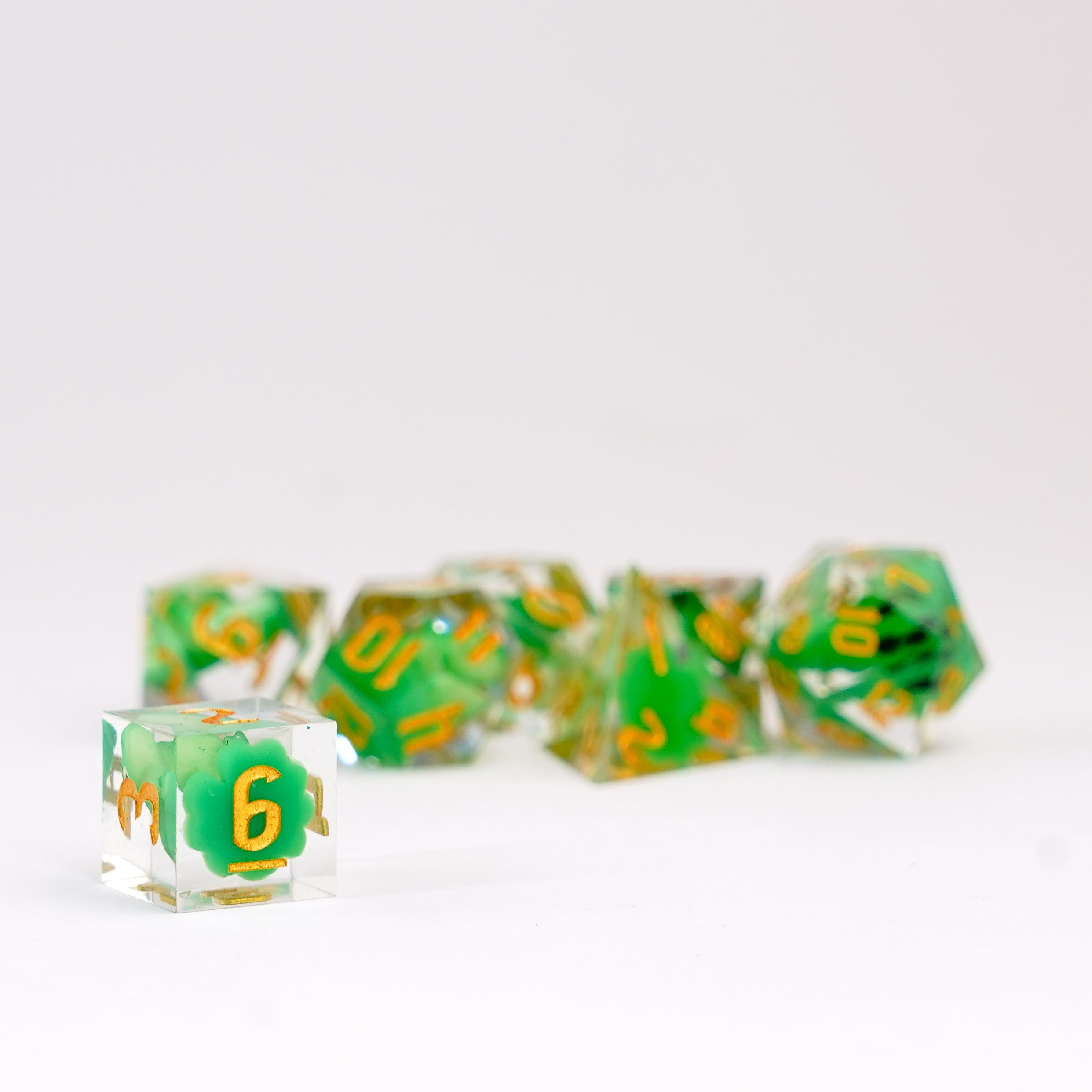 Hand Crafted Sharp Edge Dice: Frog Dice