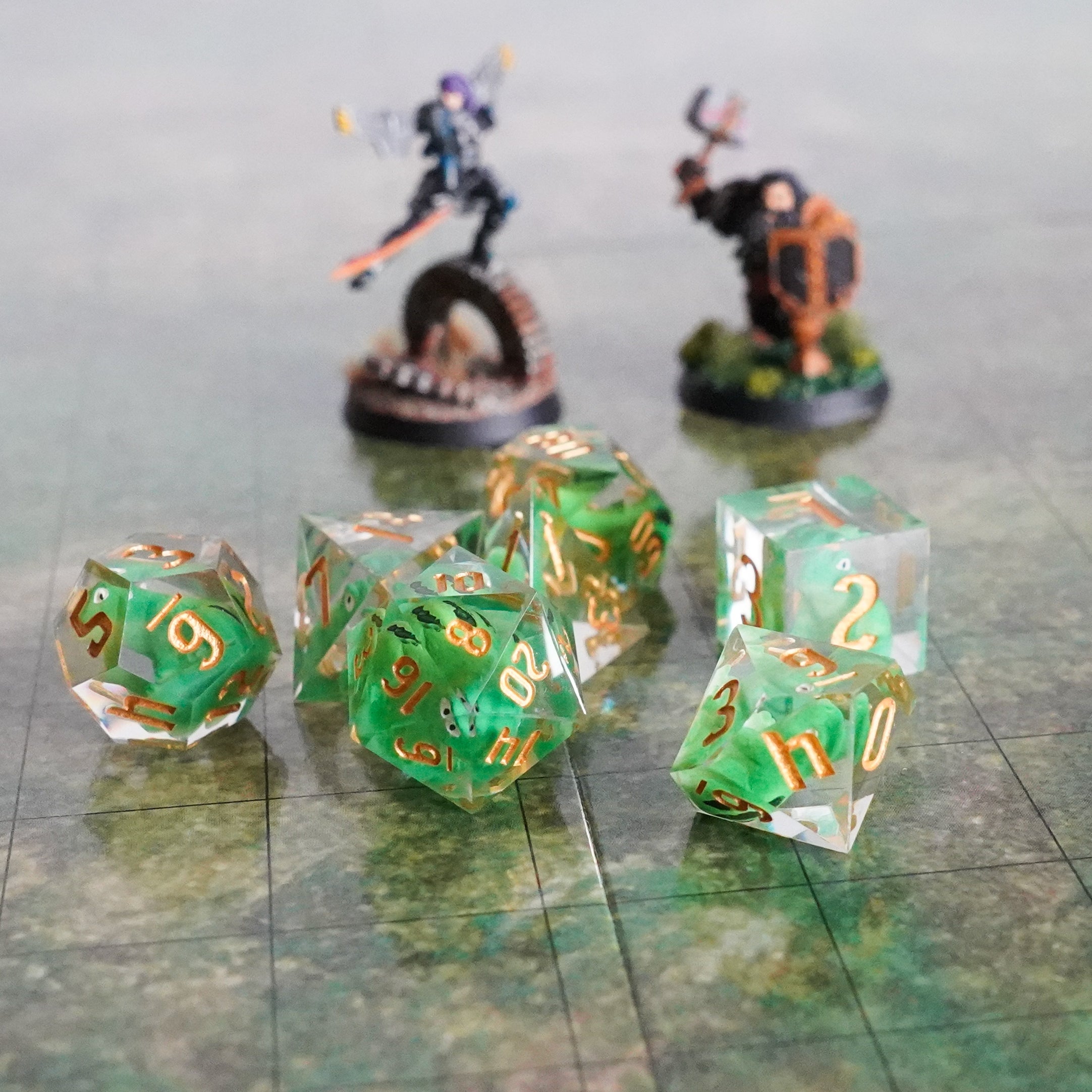 Hand Crafted Sharp Edge Dice: Frog Dice