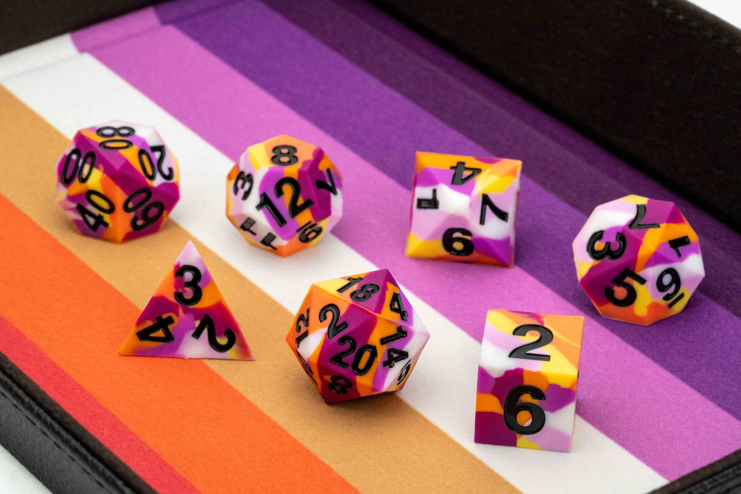 Sharp Edge Silicone Rubber Dice Set: Lesbian Pride