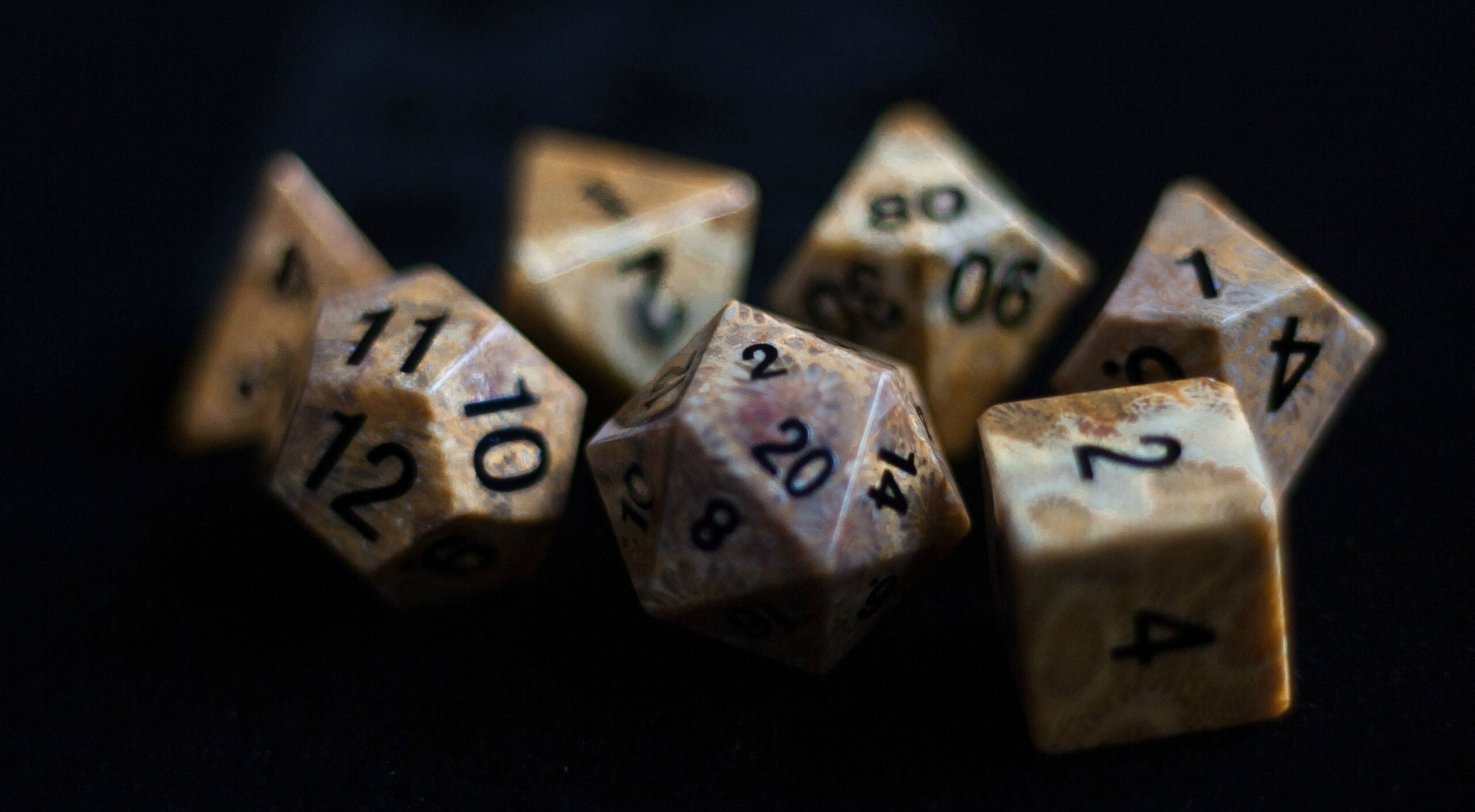Coral Fossil dice set